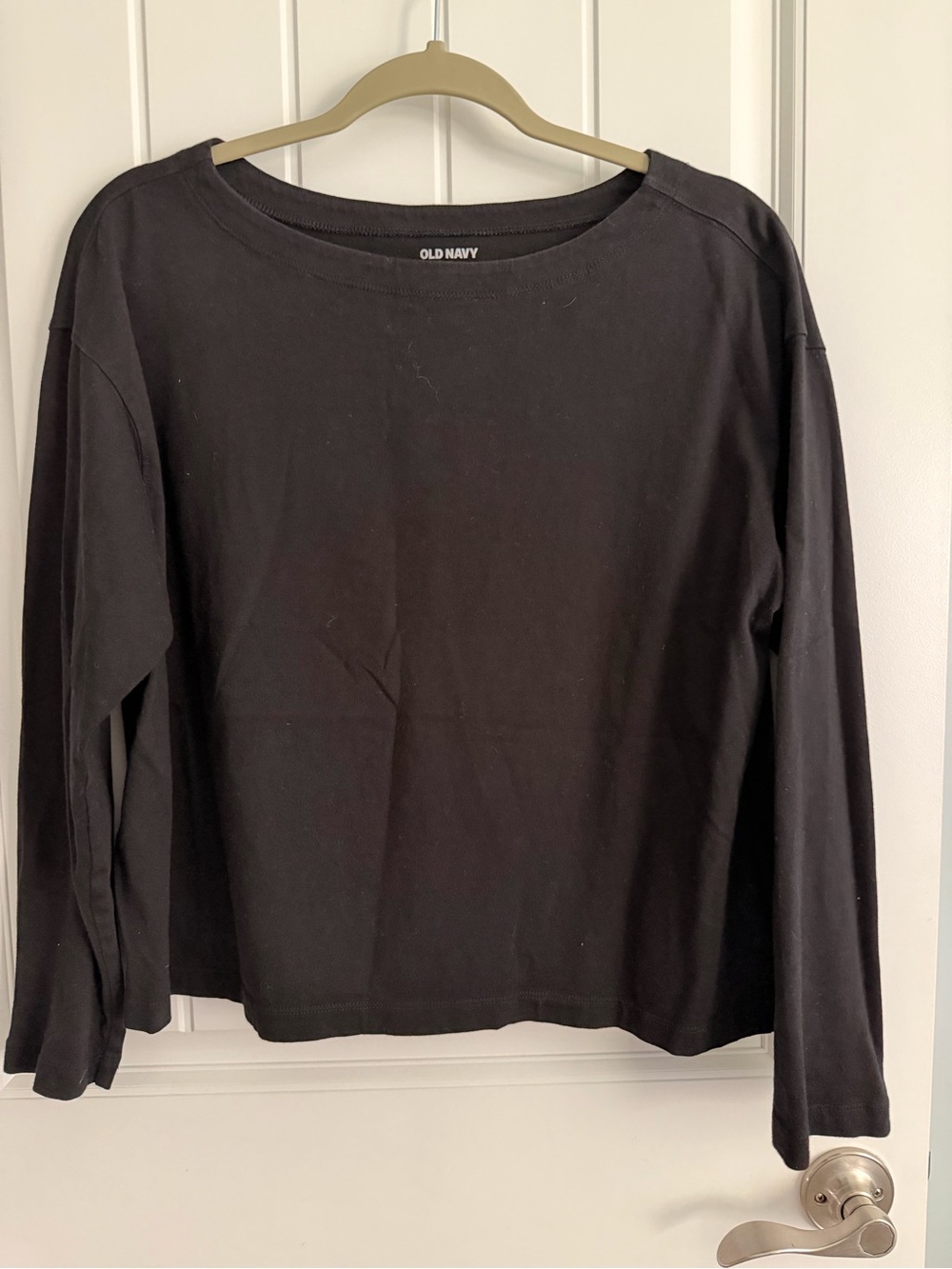 Old Navy Black Long Sleeve Crewneck Top